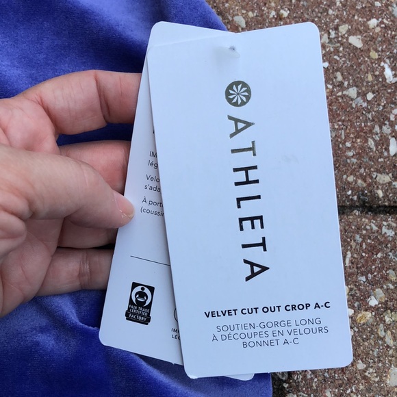 NWT! - ATHLETA Velvet Cut-Out Crop Top  / Sports Bra - Picture 5 of 9